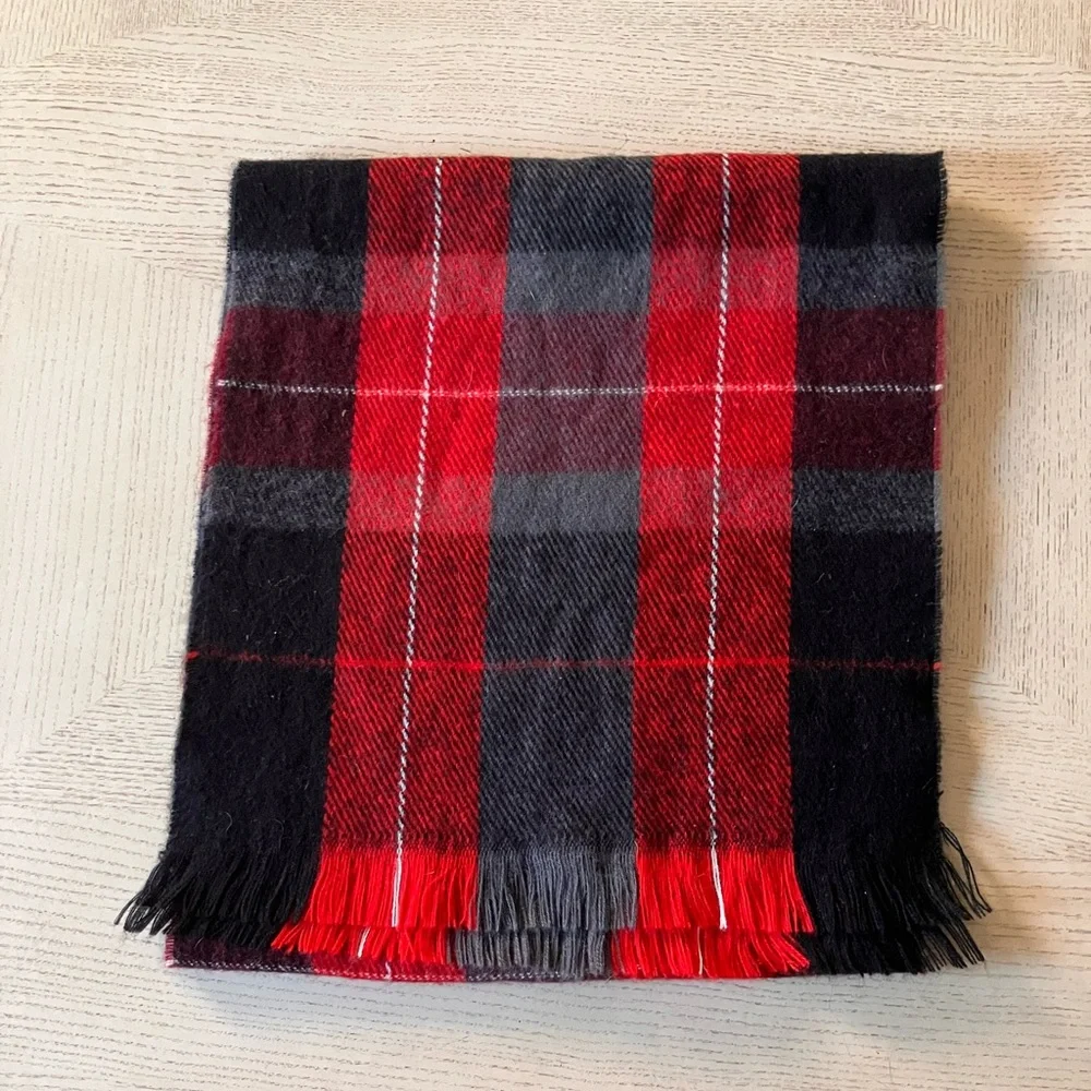 Classic Cashmere Red and Black Plaid Scarf